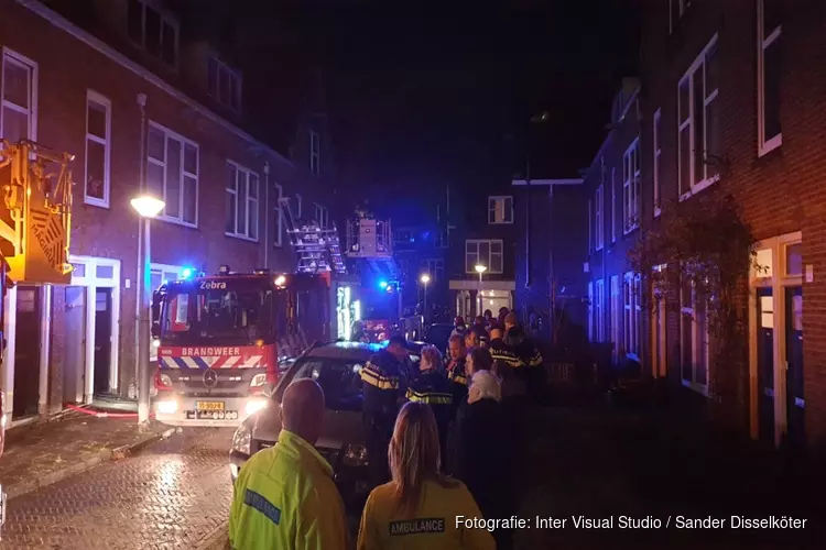 Woning uitgebrand in Amsterdam-Noord: 1 gewonde