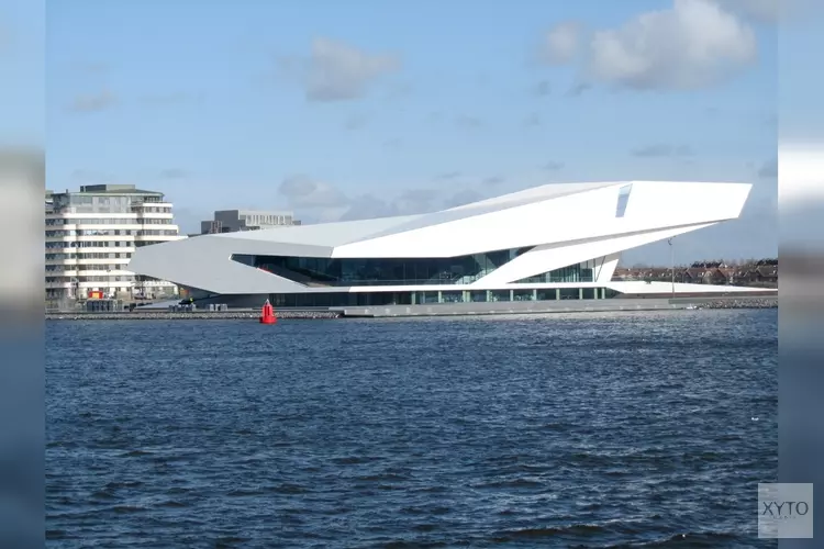 Nieuw werk van Alÿs te zien in tentoonstelling Eye