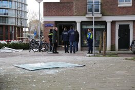 Gevel uit salon in Amsterdam geknald