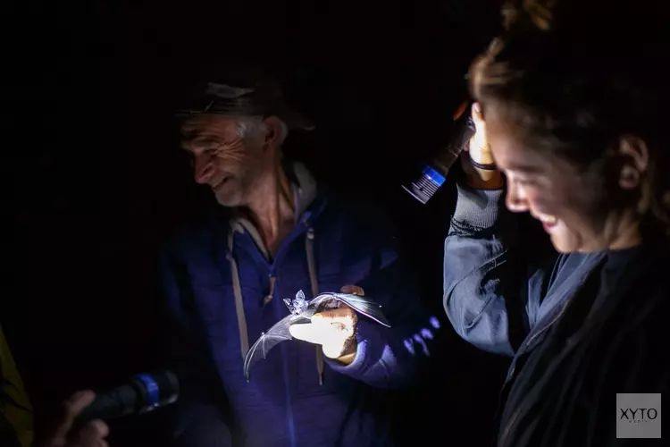 Expeditie Groen - Naar het donkerste plekje van Noord met Marjolijn van Heemstra en Floor van der Vliet.