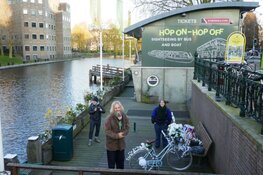 Een &#39;heterdaadje&#39; met bloemenhulde!