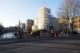 Een 'heterdaadje' met bloemenhulde!