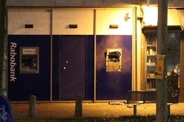 Plofkraak op stortkluis van bankfiliaal Buikslotermeerplein, twee verdachten aangehouden