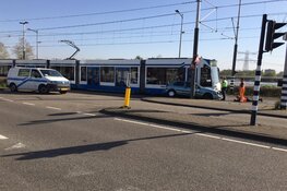 Aanrijding tussen tram en auto op IJburg