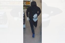 Getuigen gezocht van gewapende overval drogisterij Pieter Calandlaan
