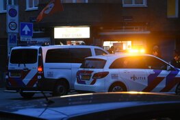 Drietal overvalt en bedreigt personeel tabakszaak in Amsterdam-West