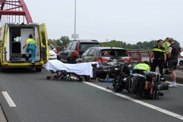 Motorrijder gewond bij ongeval Schellingwouderbrug