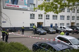 Schot gelost in portiek Dalsteindreef Amsterdam, dader gevlucht