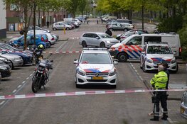 Schot gelost in portiek Dalsteindreef Amsterdam, dader gevlucht