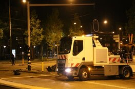 Bestuurder in levensgevaar na eenzijdig ongeval Stadionplein
