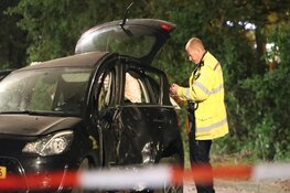 Auto tegen boom gereden in Amsterdam