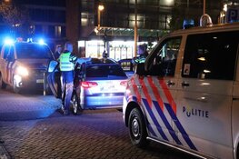 Auto klemgereden door politie in Osdorp
