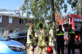 Dakbrand vermoedelijk door kortsluiting in zonnepanelen