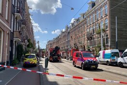 Flinke rookwolken bij brand in Amsterdam Oost