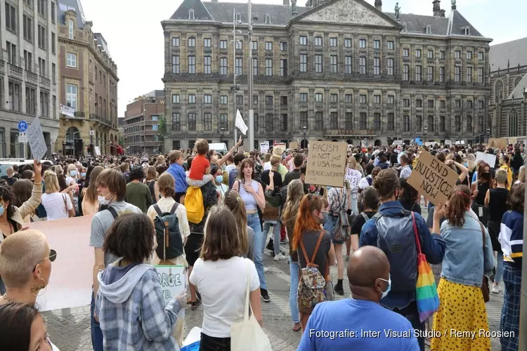Halsema verwachtte paar honderd mensen bij racisme-protest, geen 5000