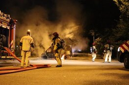 Explosie in Amstelveen: bestelbus in brand