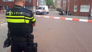 Agent lost schoten in Geuzenveld