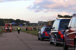 Grote zoektocht op en rond Schiphol na melding van automobilist die iets uit vliegtuig zag vallen