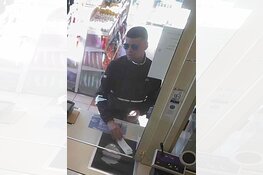 Gezocht: Bejaarde vrouw bestolen na babbeltruc nep-agent