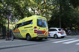 Gewonde bij steekpartij bij Amsterdams park: dader voortvluchtig