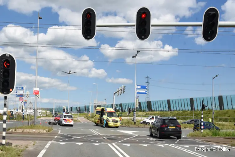 Aanrijding IJburglaan met politievoertuig