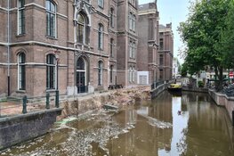 Kademuur ingestort in Amsterdam