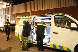 Hulpdiensten vinden vogels in illegale vangkooien op dak van winkelcentrum