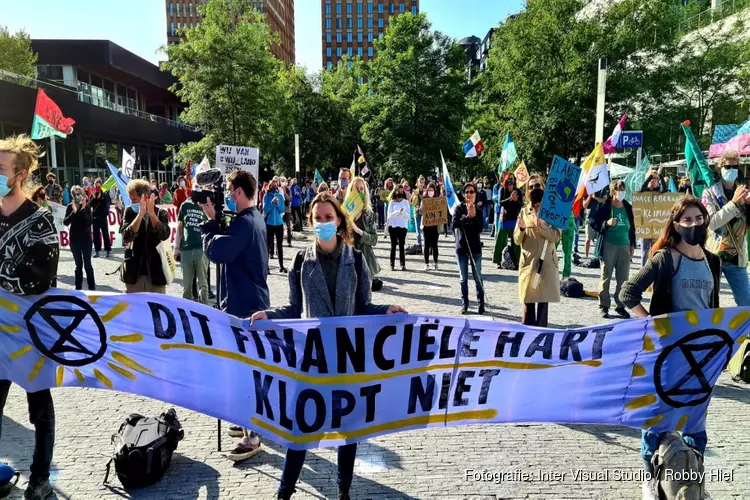 Demonstratie op Zuidas