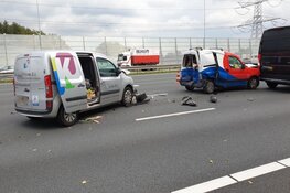 Flinke vertraging na ongeluk op A8