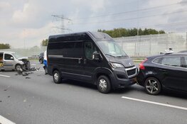 Flinke vertraging na ongeluk op A8