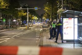 Man neergeschoten in Amsterdam, explosief op straat gevonden, EOD doet onderzoek