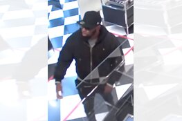 Gezocht: Pinnen met weggenomen pinpas P.C. Hooftstraat