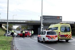 Auto crasht na mogelijke achtervolging in Amsterdam