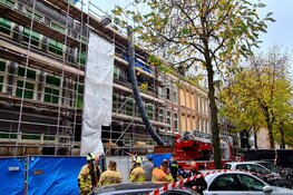 Muur valt op bouwvakker in de Pijp