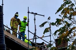 Muur valt op bouwvakker in de Pijp