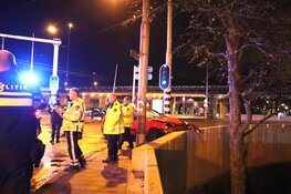 Automobilist onder invloed tegen muur gereden