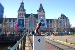 Let’s do Goods gaat de wereld mooier maken op sokken! In november Amsterdam