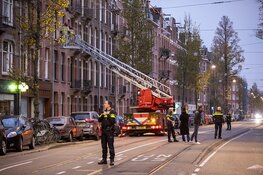 Explosie bij Amsterdamse coffeeshop, politie zoekt getuigen