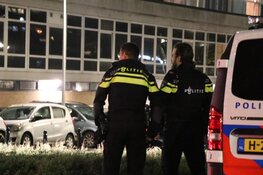 Overval snackbar in Sloten. Politie zoekt twee verdachten