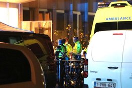 Man overleden na steekincident bij hostel Bos en Lommer