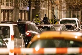 Arrestatieteam valt woning Bestevaerstraat binnen
