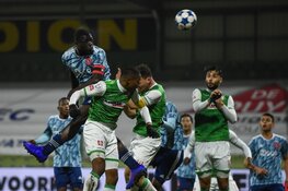 Jong Ajax laat zich verrassen bij hekkensluiter FC Dordrecht