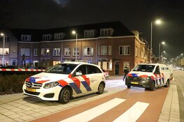 Achtervolging beëindigd na crash Amsterdam Noord, een persoon aangehouden