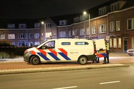 Achtervolging beëindigd na crash Amsterdam Noord, een persoon aangehouden