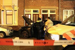 Achtervolging beëindigd na crash Amsterdam Noord, een persoon aangehouden