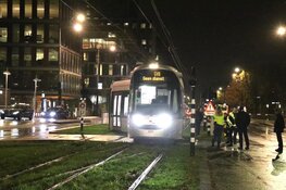 Gloednieuwe tram GVB voor Amsterdam Zuid ontspoort op eerste dag testperiode