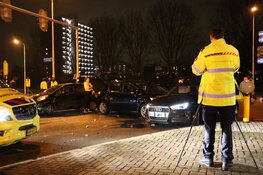 Botsing in Amstelveen: twee gewonden naar ziekenhuis