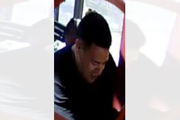 Gezocht: Diefstal rugzak uit eetcafé Vijzelgracht