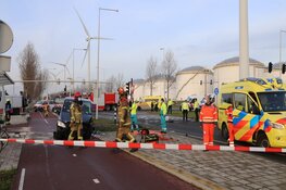 Zwaargewonde bij ongeval tussen bestelauto en bus