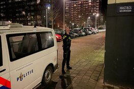 Schoten gelost op straat in Amsterdam-Noord